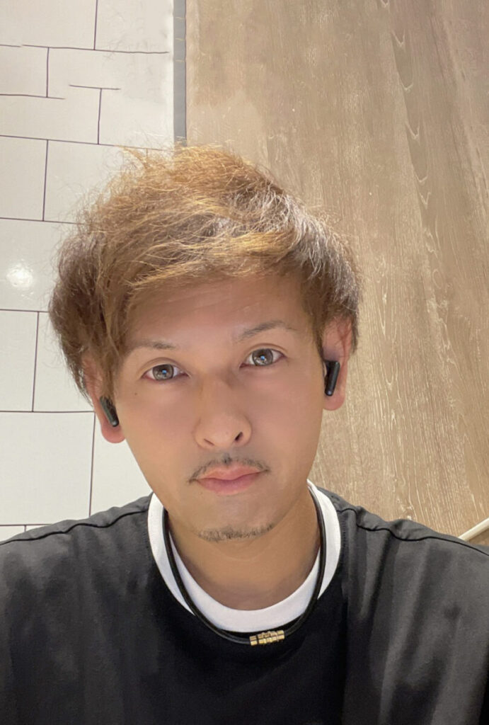関田　朋広